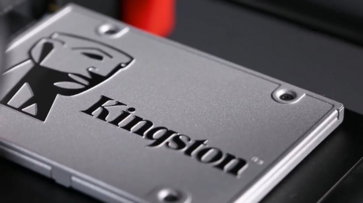 cartão ssd kingston prateado